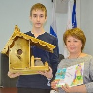 Ко Дню отца в Окружном кардиоцентре организовали конкурс скворечников